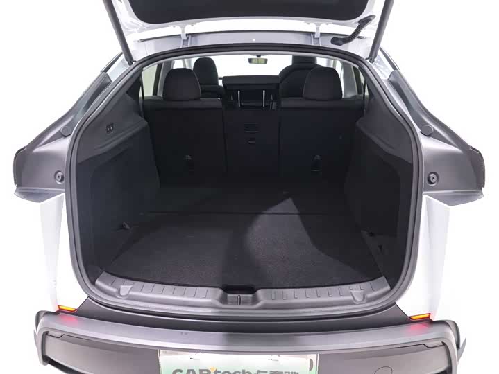 Фото 5 - Tesla Model Y