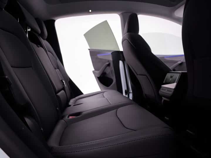 Фото 9 - Tesla Model Y