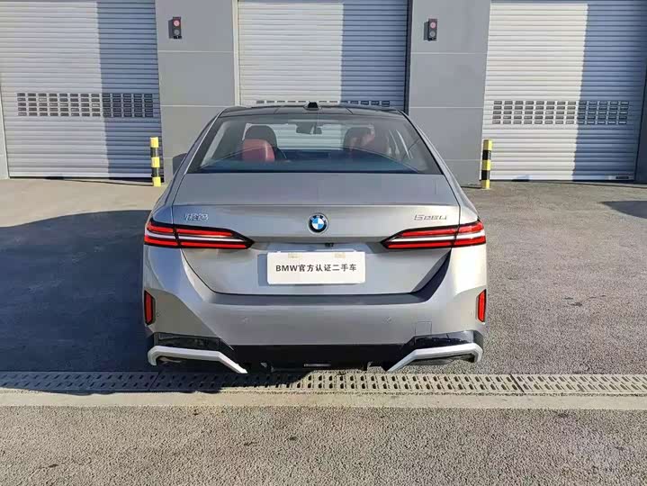 Фото 2 - BMW 5 Series