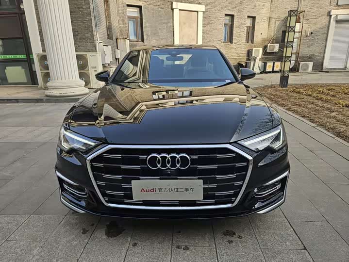 Фото 2 - Audi A6L