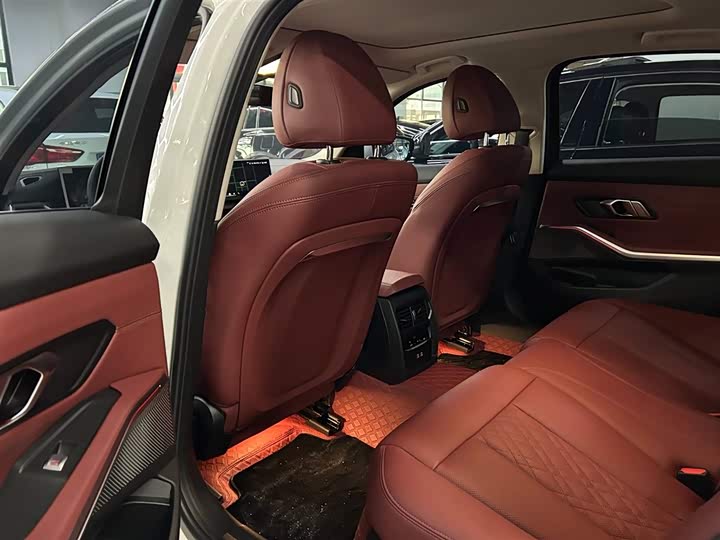 Фото 7 - BMW 3 Series