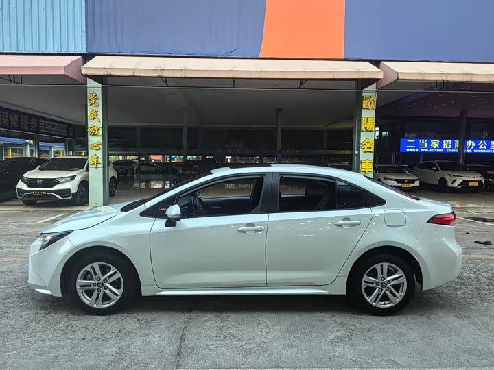 Фото 5 - Toyota Levin