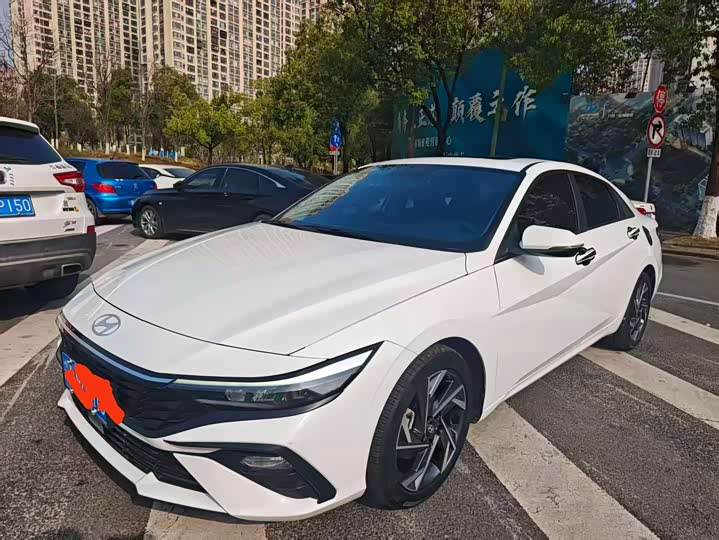 Фото 1 - Hyundai Elantra N line