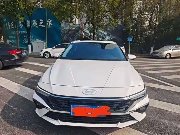 Фото 2 - Hyundai Elantra N line