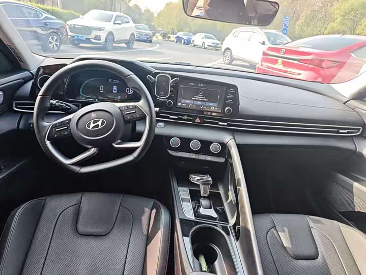 Фото 6 - Hyundai Elantra N line