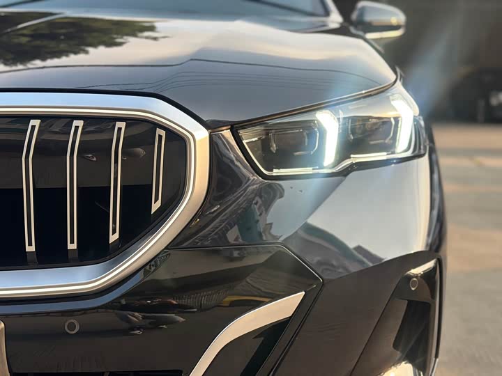 Фото 4 - BMW 5 Series