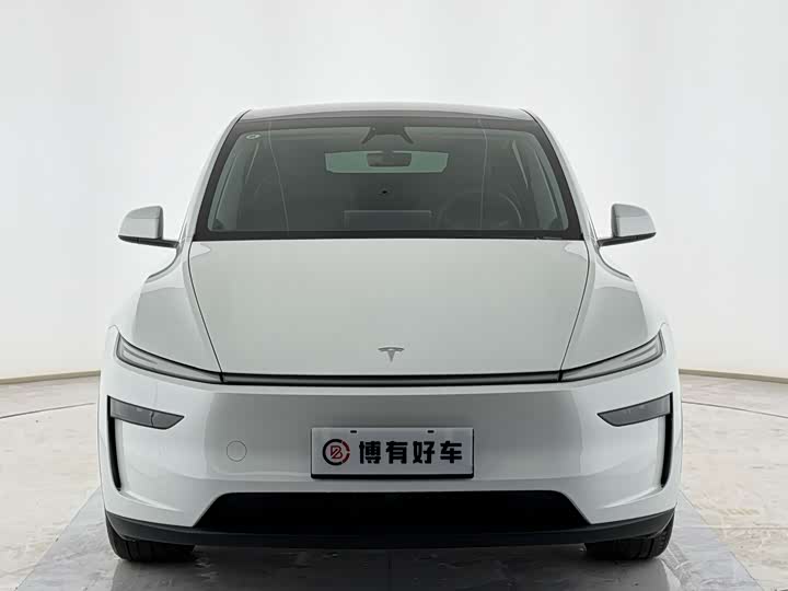 Фото 2 - Tesla Model Y