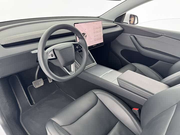 Фото 4 - Tesla Model Y