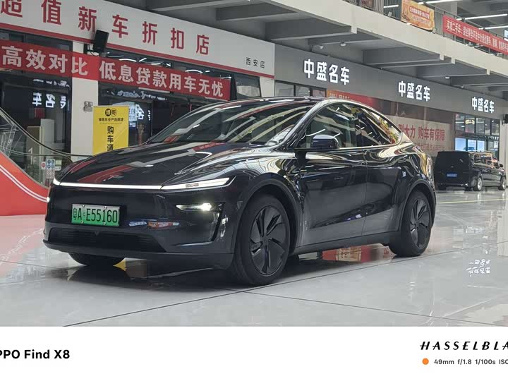 Фото 1 - Tesla Model Y