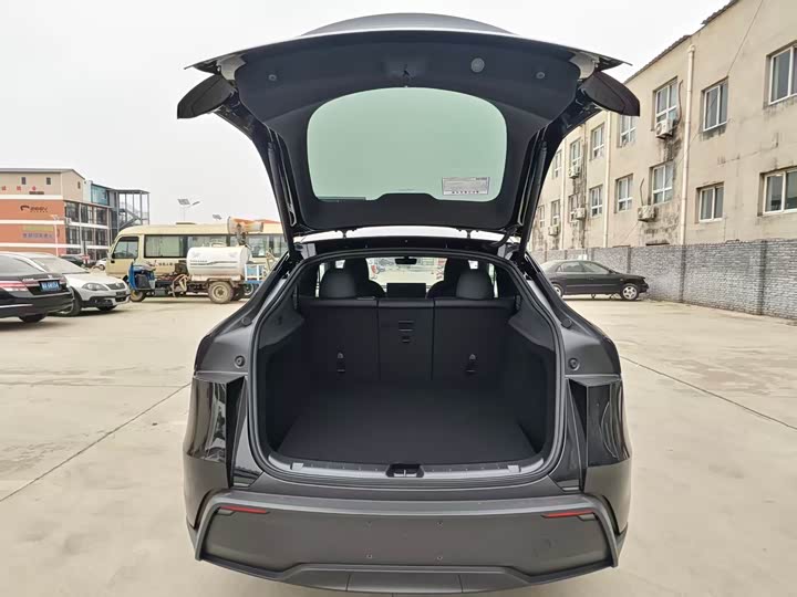 Фото 9 - Tesla Model Y