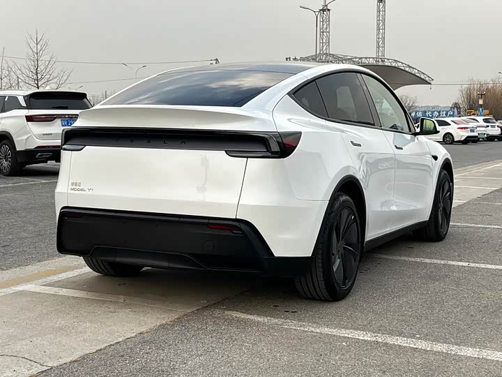 Фото 5 - Tesla Model Y