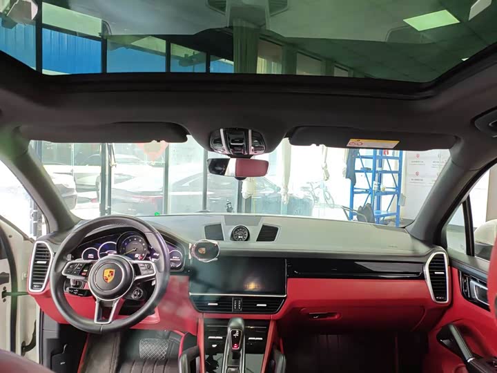 Фото 5 - Porsche Cayenne Hybrid