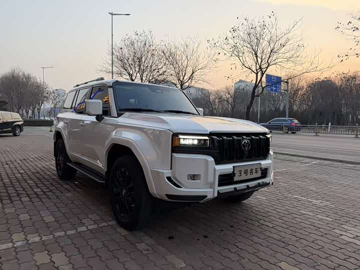 Фото 3 - Toyota Prado