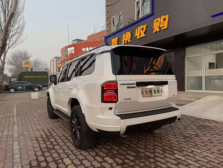 Фото 5 - Toyota Prado