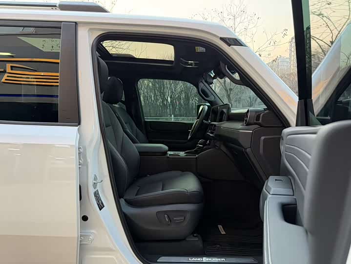 Фото 8 - Toyota Prado