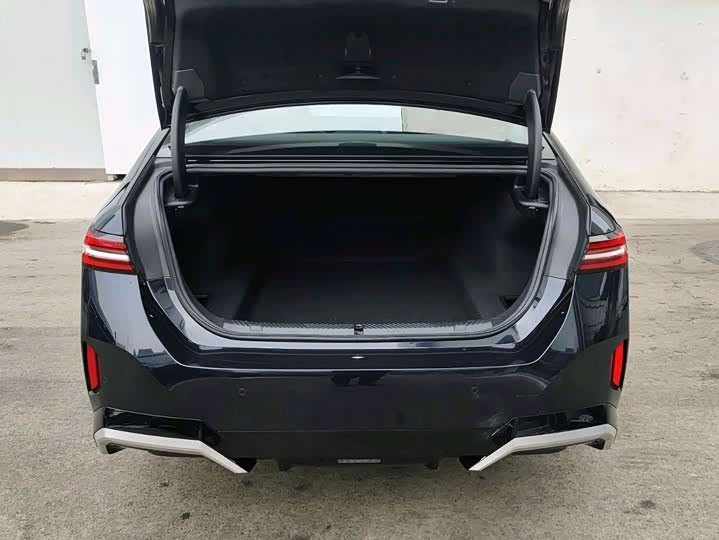 Фото 7 - BMW 5 Series