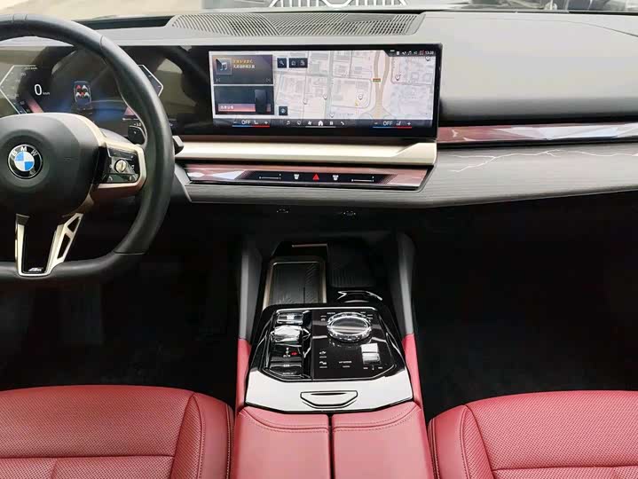 Фото 8 - BMW 5 Series