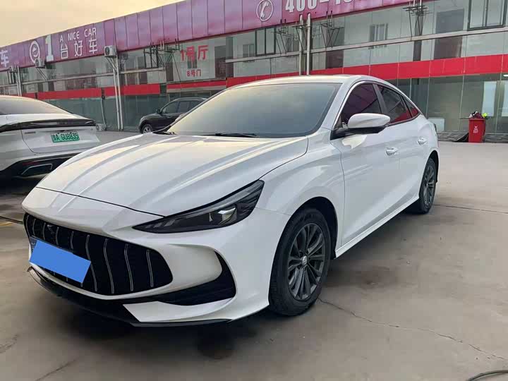 Фото 3 - MG Motor 5