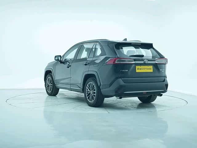 Фото 7 - Toyota Wildlander