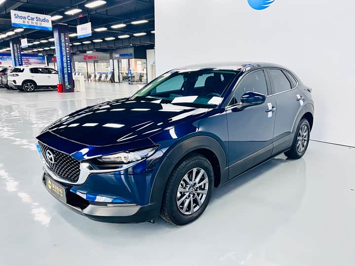 Фото 1 - Mazda CX-30