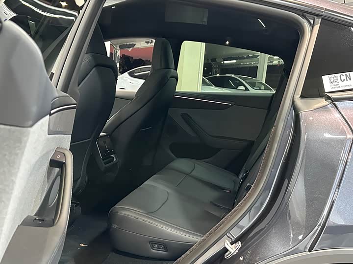 Фото 7 - Tesla Model Y