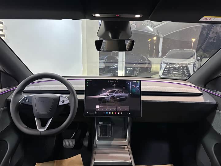 Фото 8 - Tesla Model Y