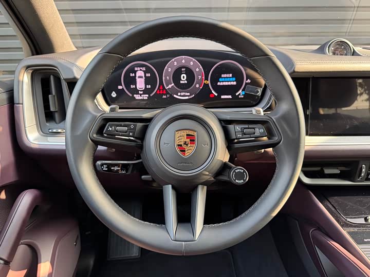 Фото 8 - Porsche Cayenne