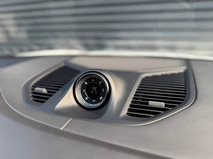 Фото 9 - Porsche Cayenne