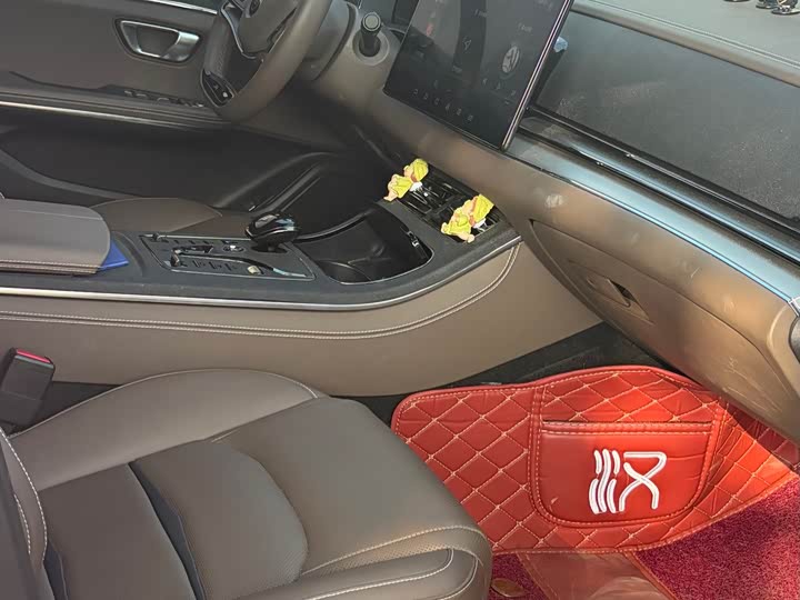 Фото 9 - BYD Han