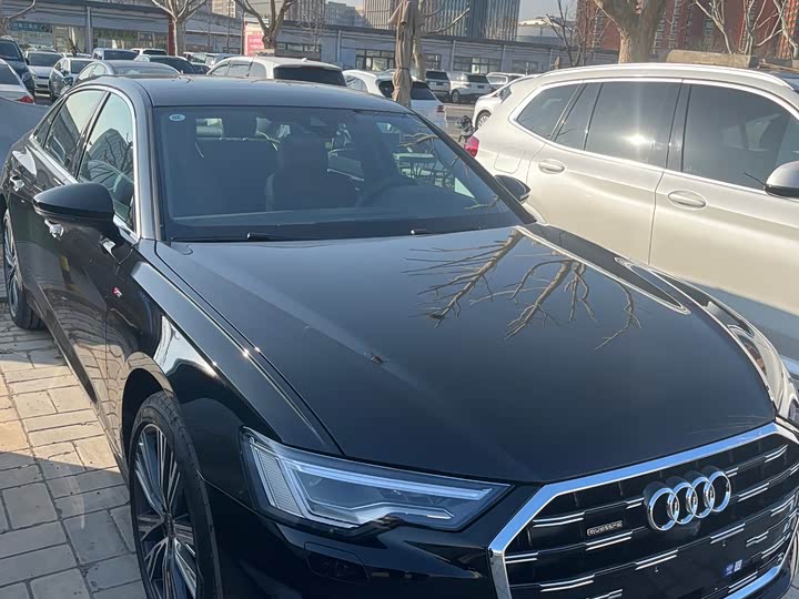 Фото 2 - Audi A6L