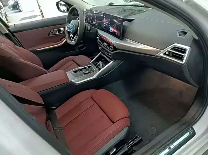 Фото 6 - BMW 3 Series