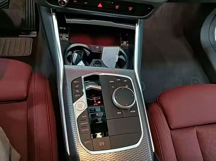 Фото 9 - BMW 3 Series