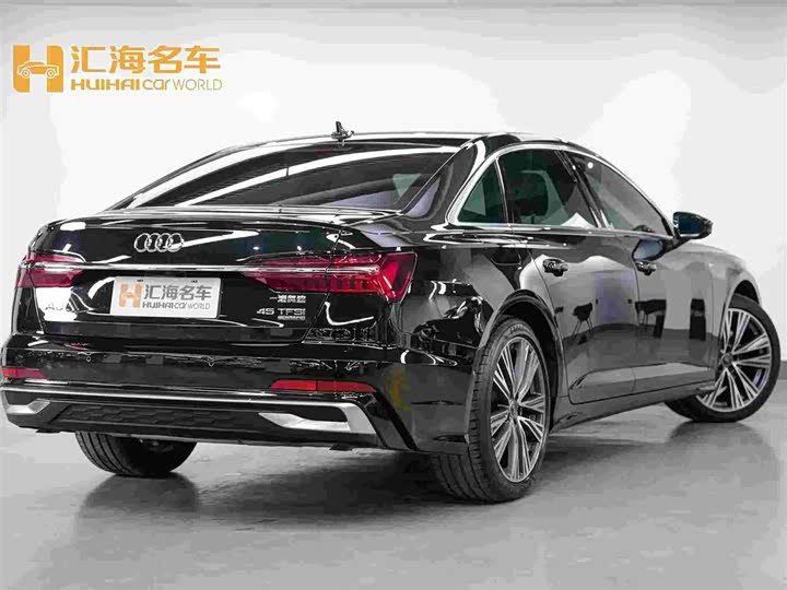 Фото 4 - Audi A6L