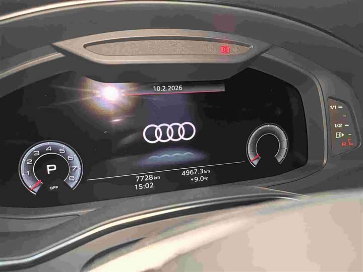 Фото 7 - Audi A6L