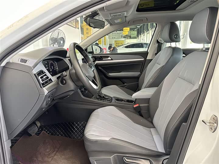 Фото 4 - Volkswagen Lavida