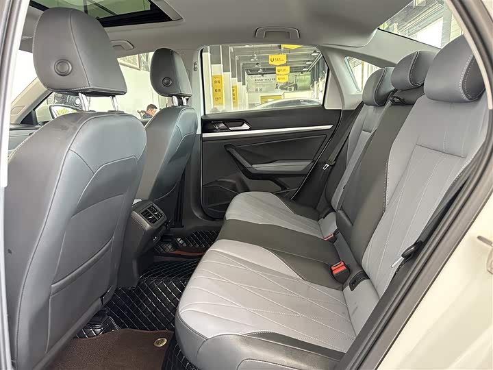 Фото 5 - Volkswagen Lavida