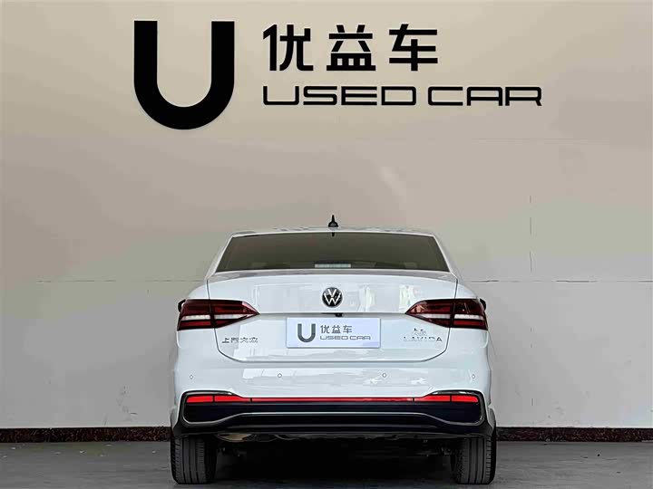 Фото 8 - Volkswagen Lavida