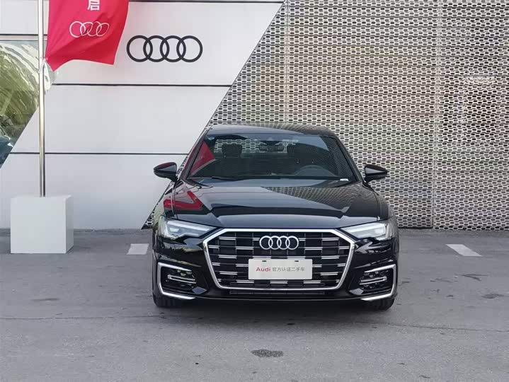 Фото 2 - Audi A6L