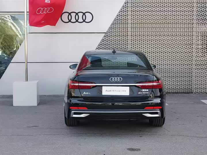 Фото 6 - Audi A6L