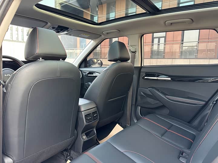 Фото 7 - Kia KX3