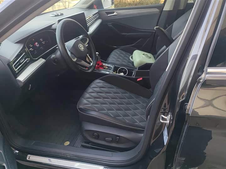 Фото 9 - Volkswagen Sagitar L