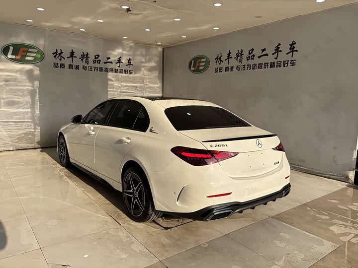 Фото 8 - Mercedes-Benz C-Class