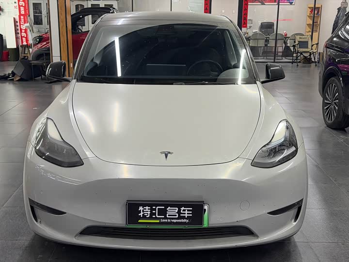 Фото 2 - Tesla Model Y