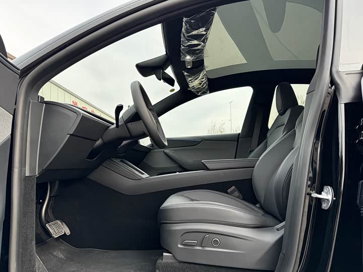 Фото 9 - Tesla Model Y