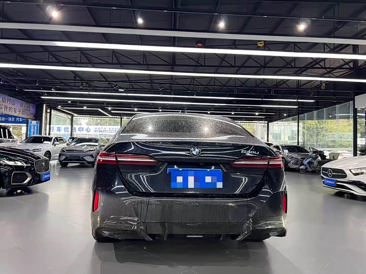 Фото 3 - BMW 5 Series