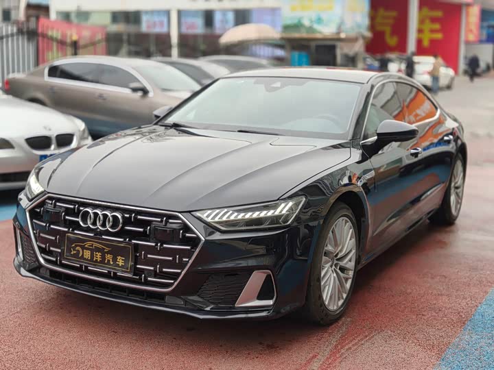 Фото 1 - Audi A7L