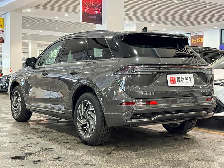 Фото 3 - Lincoln Corsair