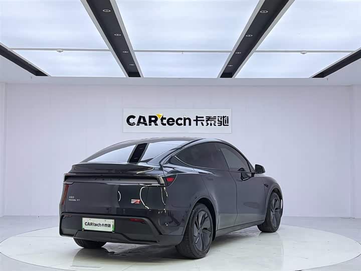 Фото 5 - Tesla Model Y