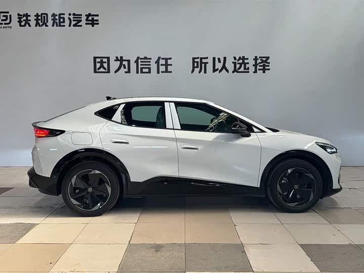 Photo 6 - Volkswagen ID.Unyx