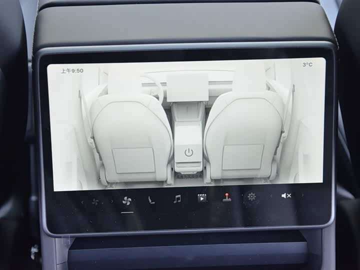 Фото 9 - Tesla Model Y